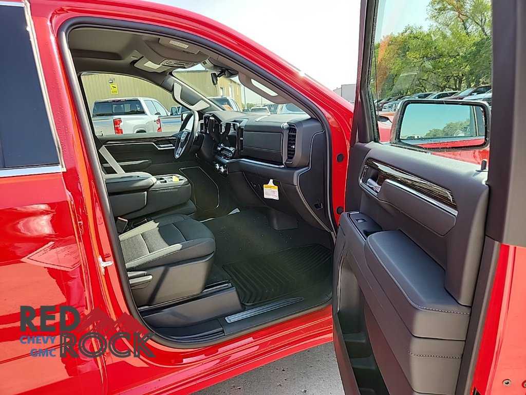 2026 GMC Sierra 1500 SLE - Photo 11