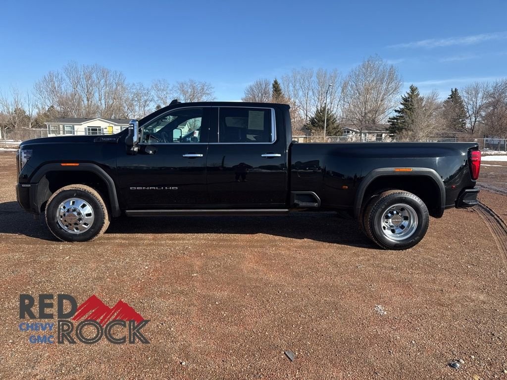 2025 GMC Sierra 3500HD Denali Ultimate - Photo 8