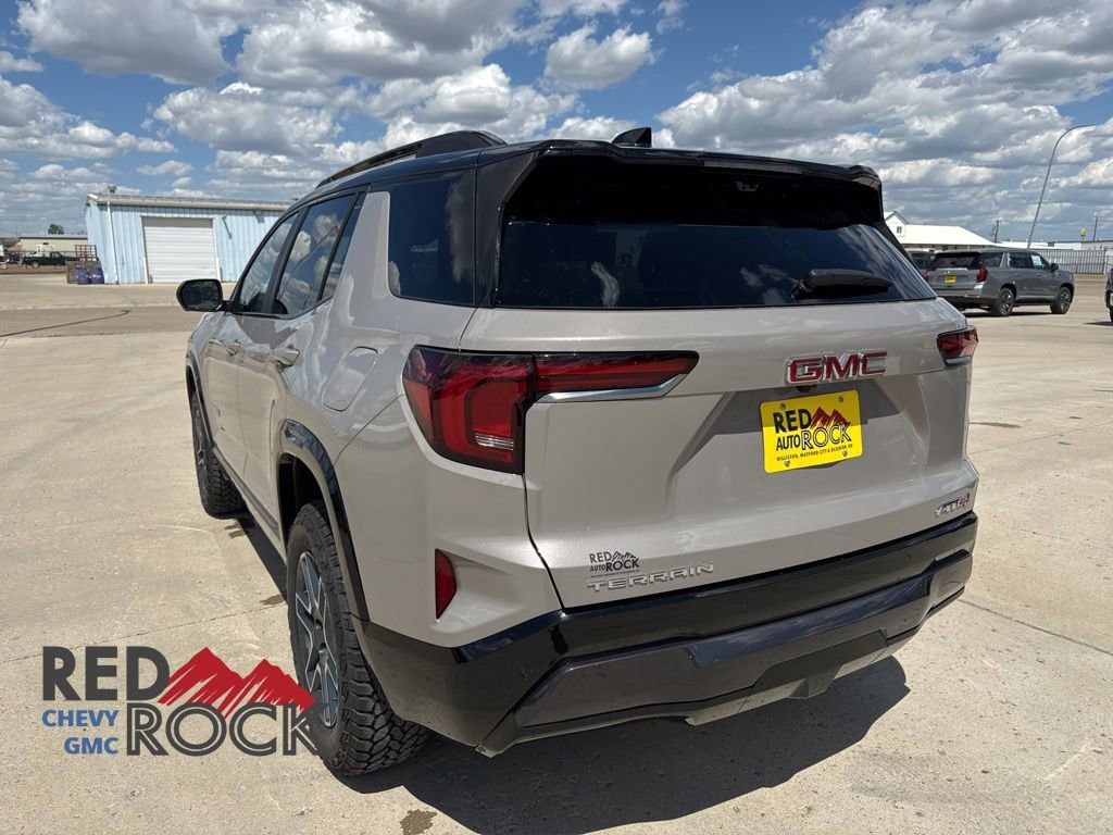 2026 GMC Terrain AT4 - Photo 7