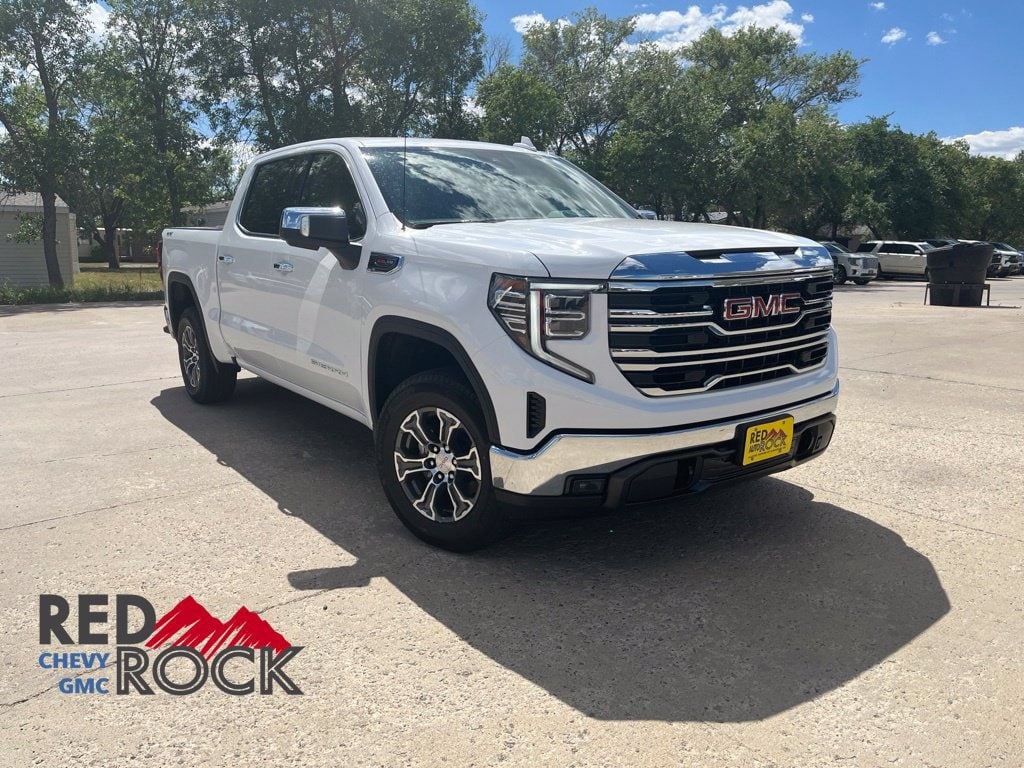 2026 GMC Sierra 1500 SLT - Photo 10