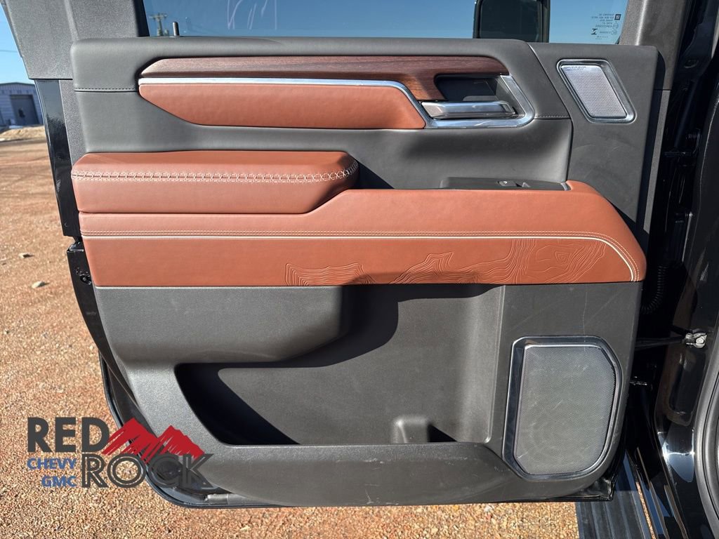 2025 GMC Sierra 3500HD Denali Ultimate - Photo 19