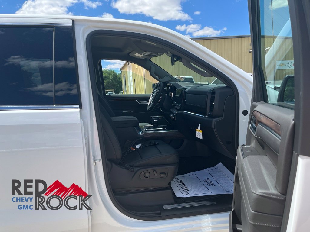 2026 GMC Sierra 1500 SLT - Photo 13