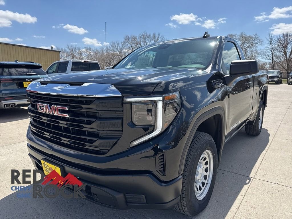 2026 GMC Sierra 4WD Regular Cab Standard Box Pro's photo
