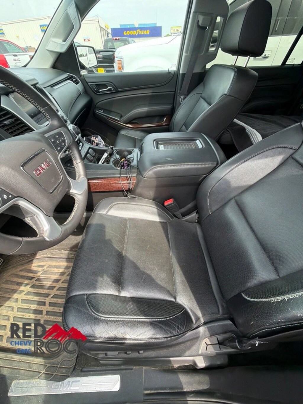 Used 2015 GMC Yukon XL SLT SUV