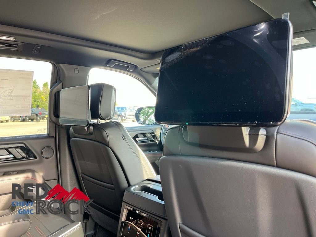 2026 GMC Yukon AT4 Ultimate - Photo 16