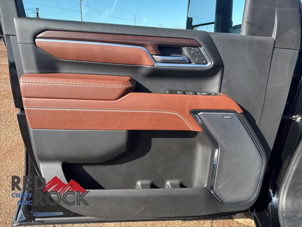 2025 GMC Sierra 3500HD Denali Ultimate - Photo 17