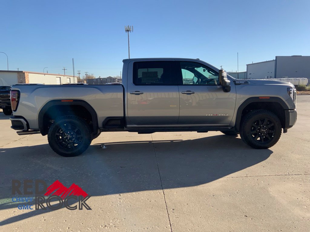 2026 GMC Sierra 2500HD AT4 - Photo 8