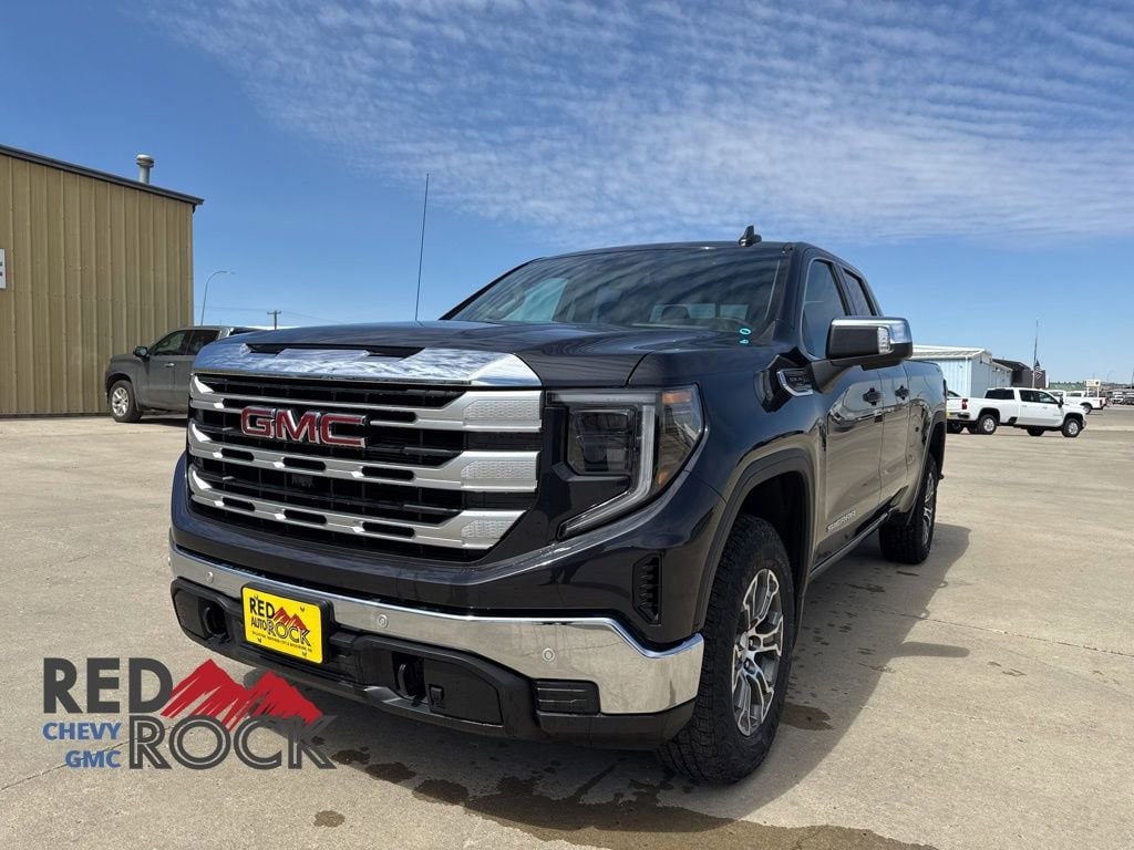 2025 GMC Sierra 4WD Double Cab Standard Box SLE's photo
