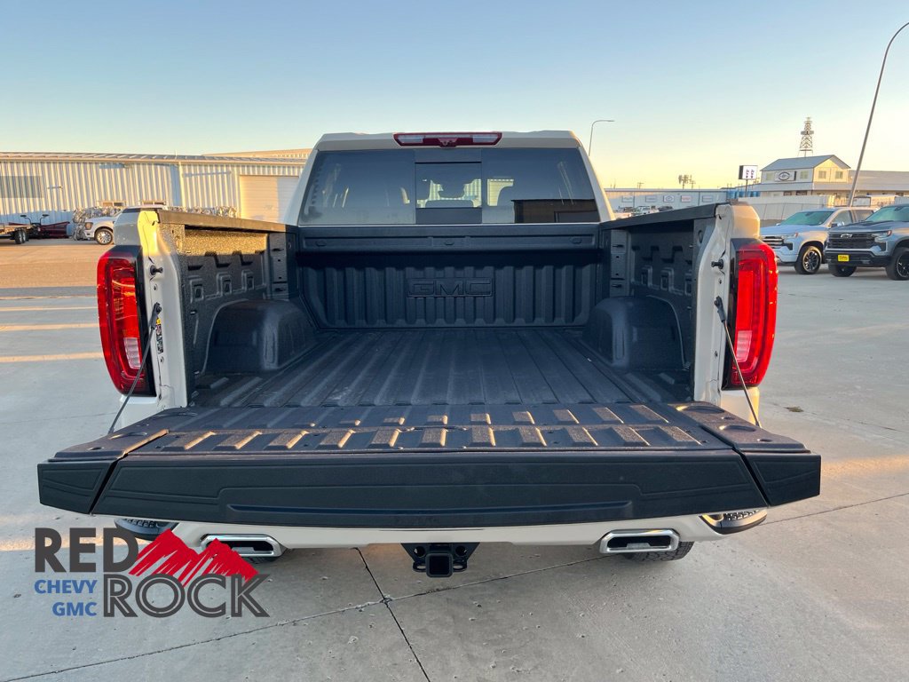 2026 GMC Sierra 1500 AT4 - Photo 6