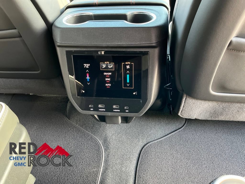 2026 GMC Yukon AT4 Ultimate - Photo 14