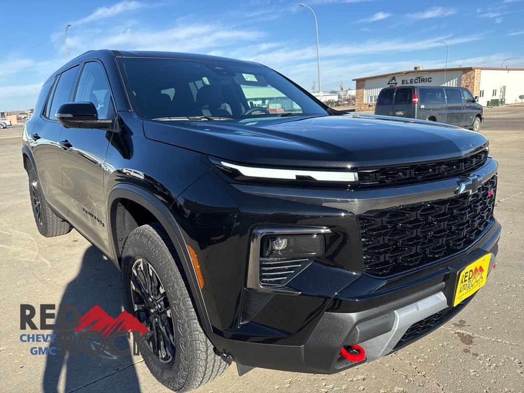 2026 Chevrolet Traverse Z71 photo 3