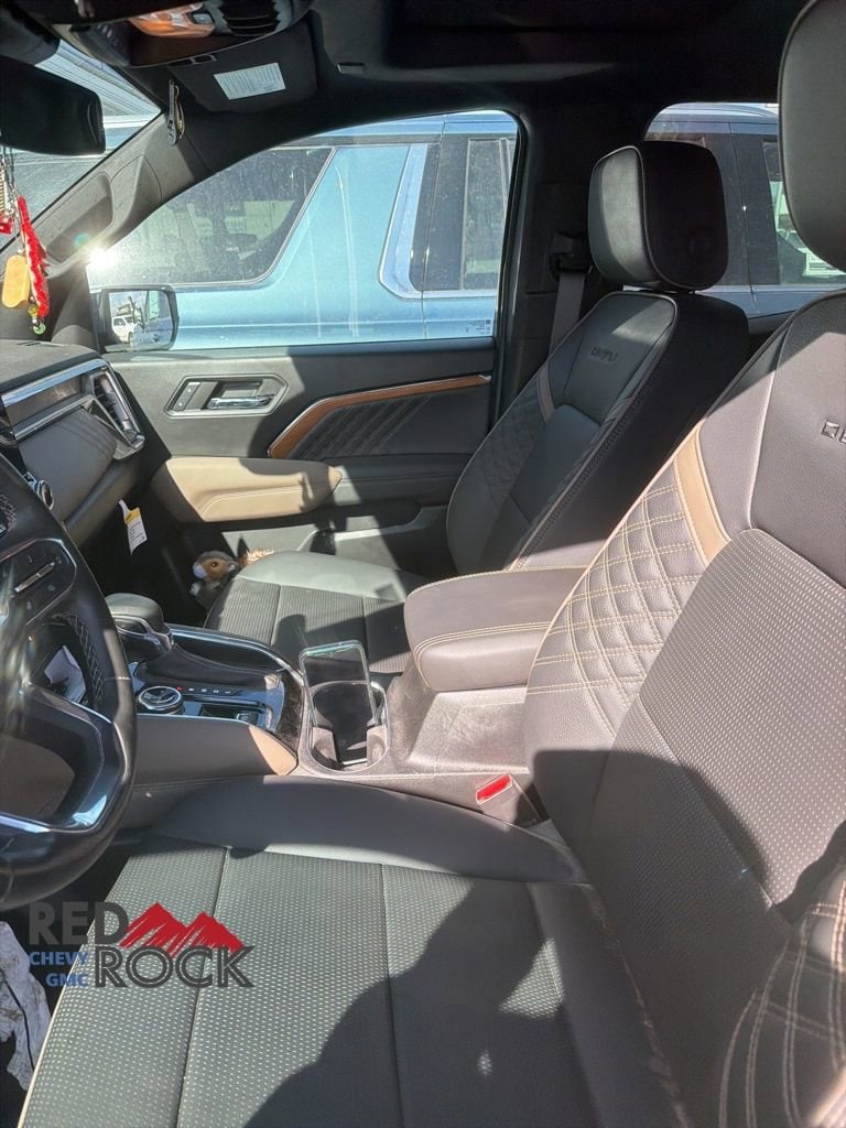 2024 Gmc Canyon Denali photo 3