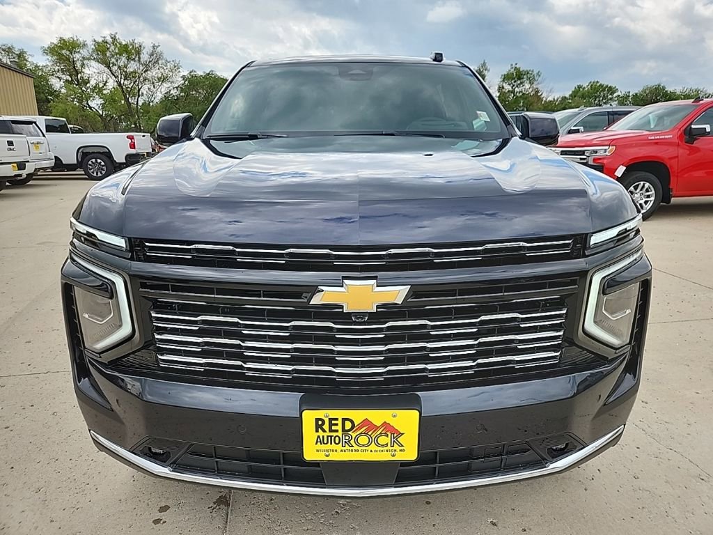2025 Chevrolet Suburban High Country photo 2