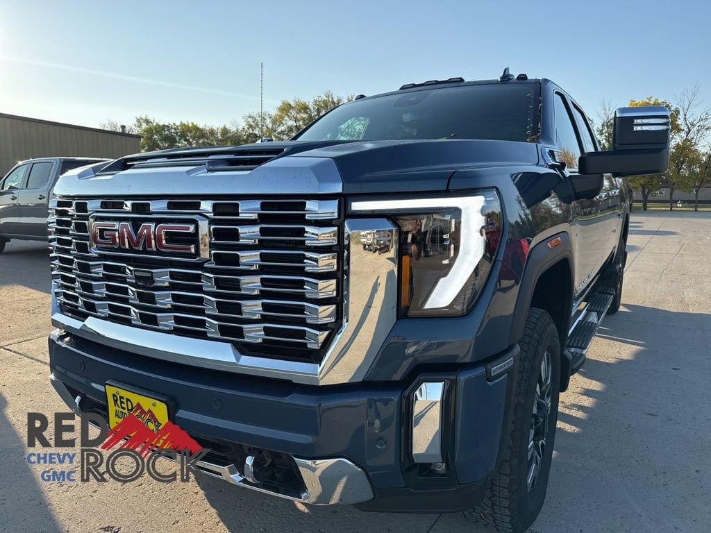 2025 GMC Sierra 2500HD Denali's photo