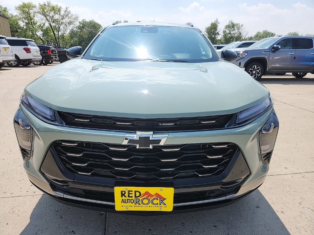 2025 Chevrolet Trax ACTIV photo 2