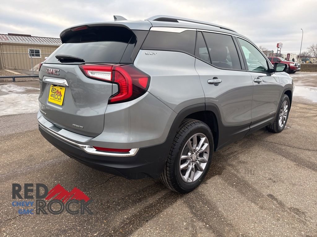 2024 Gmc Terrain SLT photo 3