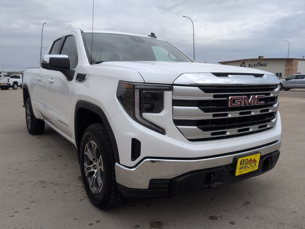 2025 Gmc Sierra 1500 SLE photo 2
