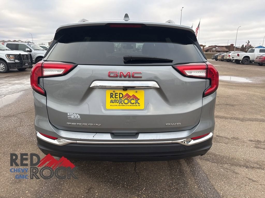 2024 Gmc Terrain SLT photo 4
