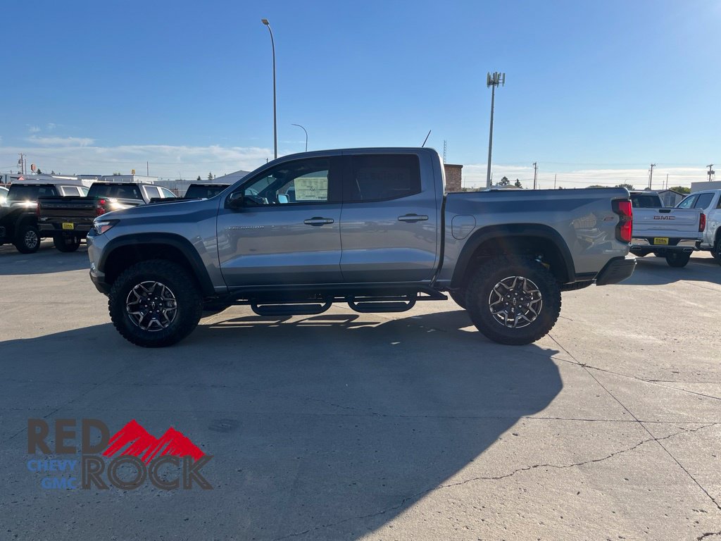 2026 Chevrolet Colorado ZR2 - Photo 2
