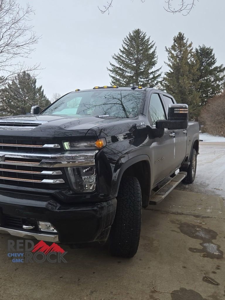 2022 Chevrolet Silverado HD High Country's photo