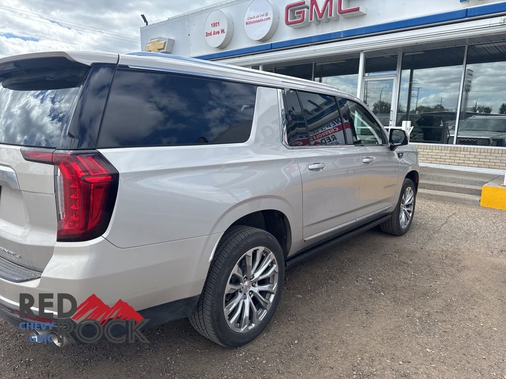 2022 Gmc Yukon XL Denali photo 2