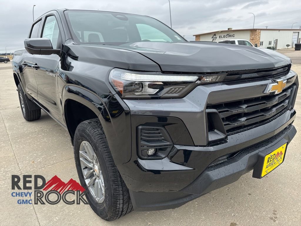 2026 Chevrolet Colorado LT photo 2