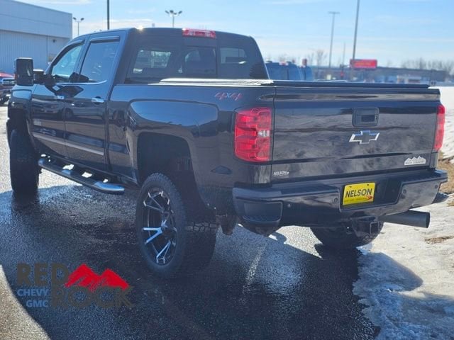 2018 Chevrolet Silverado 3500HD High Country photo 3