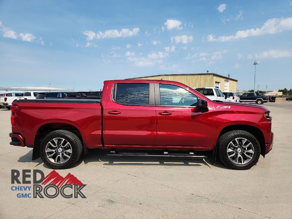 2022 Chevrolet Silverado 1500 RST photo 3