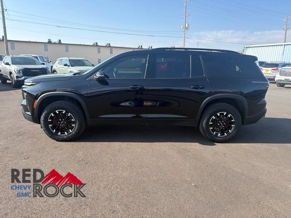 Used 2025 Chevrolet Traverse Z71 SUV
