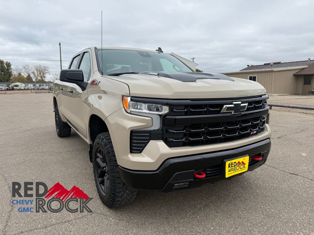 2023 Chevrolet Silverado 1500 LT Trail Boss photo 3