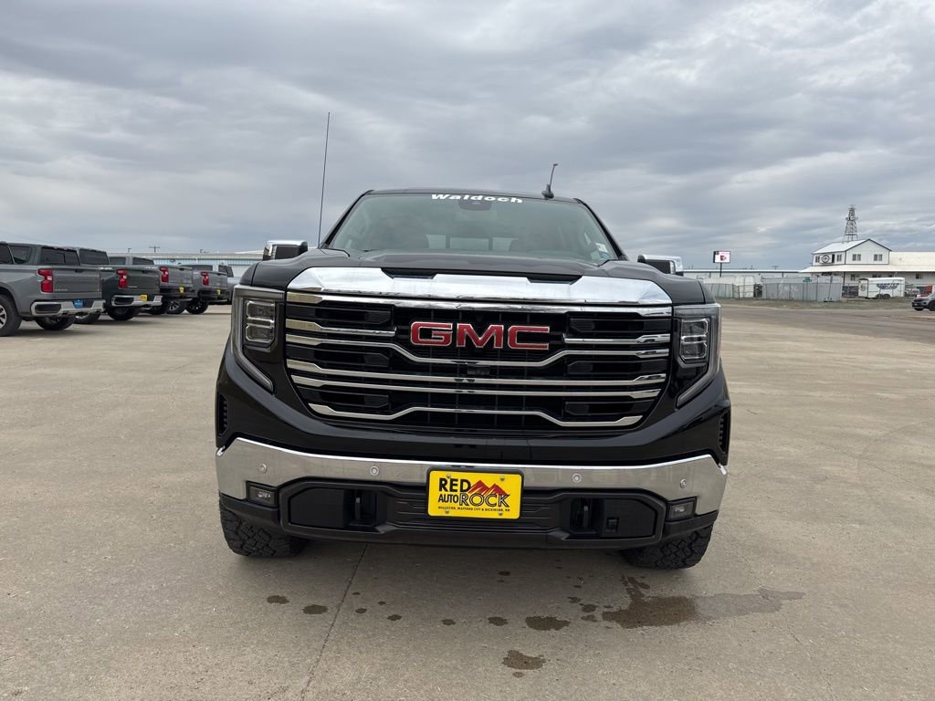 2024 Gmc Sierra 1500 SLT photo 2