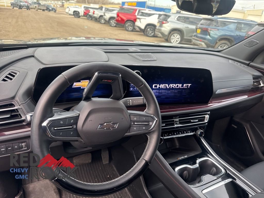 2024 Chevrolet Traverse Z71 photo 2