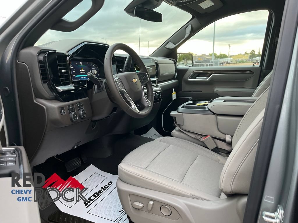 2026 Chevrolet Silverado 1500 LT - Photo 10