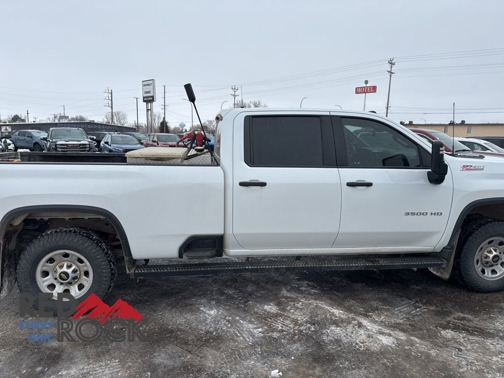 2024 Chevrolet Silverado 3500HD Work Truck photo 3