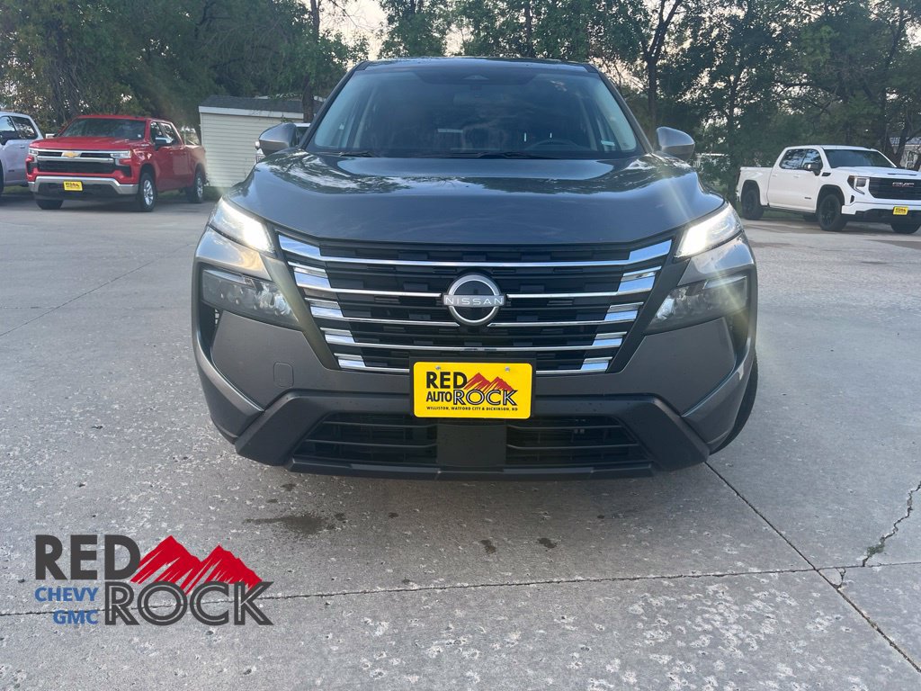  Nissan Rogue