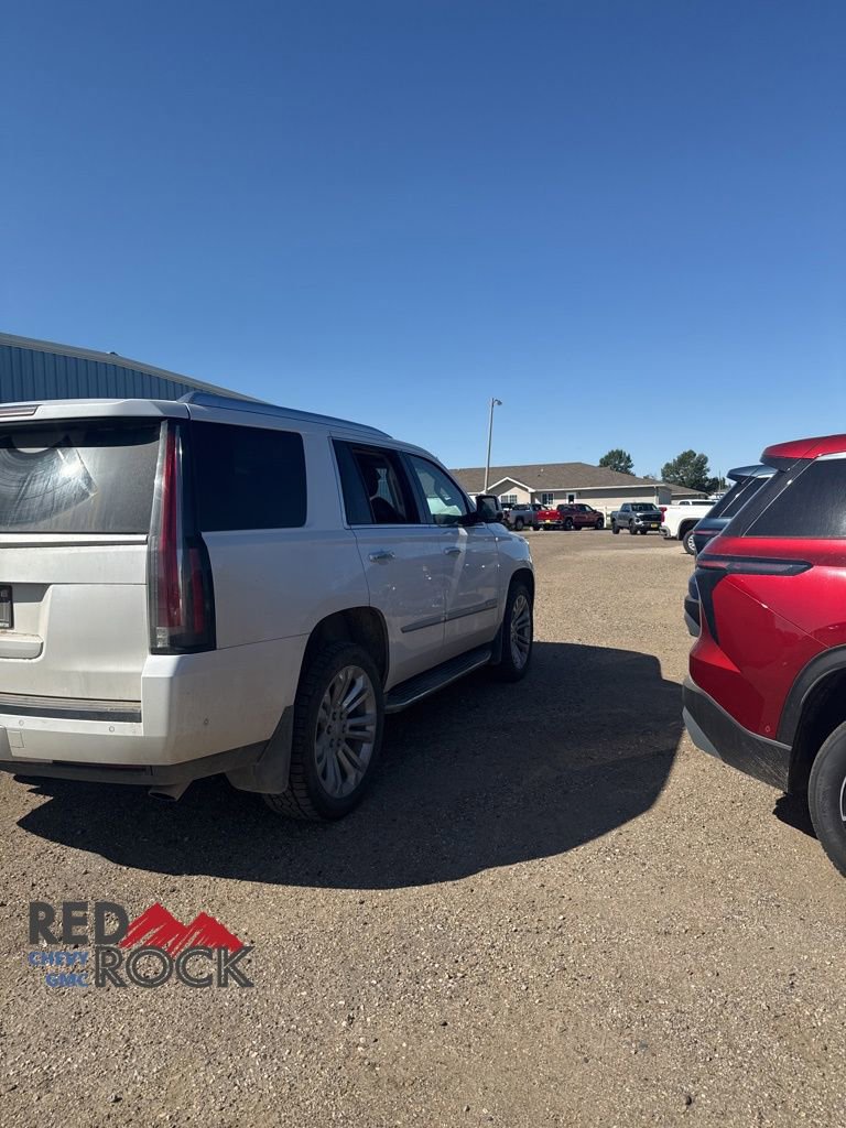 2018 Cadillac Escalade Premium Luxury photo 2
