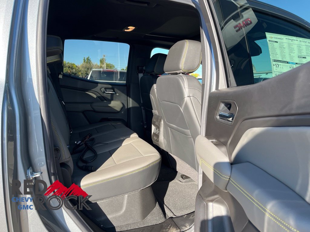 2026 Chevrolet Colorado ZR2 - Photo 12