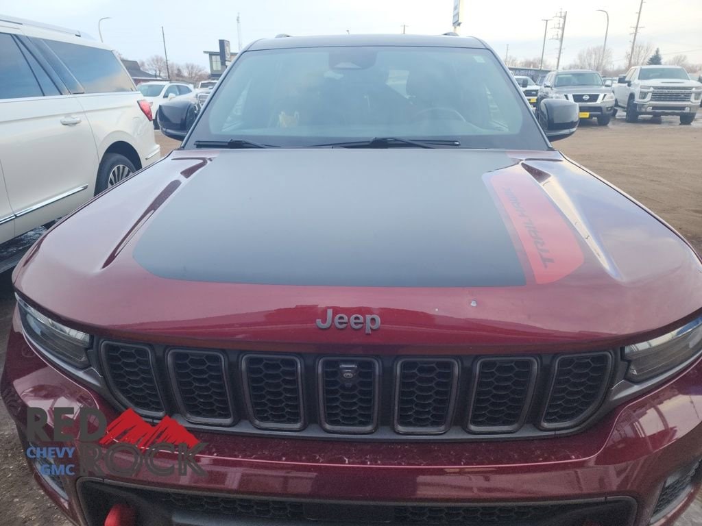 2022 Jeep Grand Cherokee Trailhawk photo 3