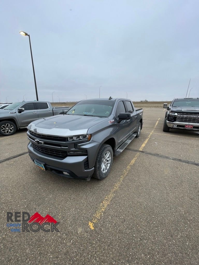 2019 Chevrolet Silverado 1500 RST photo 2