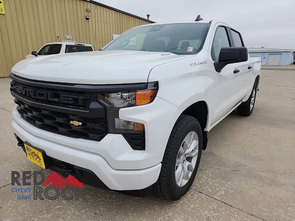 2026 Chevrolet Silverado 1500 Custom's photo