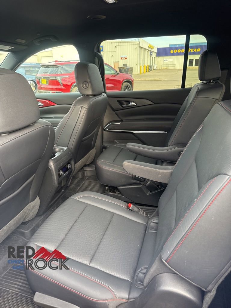 2024 Chevrolet Traverse Z71 photo 3