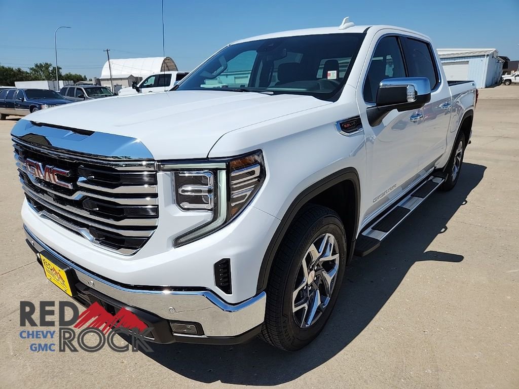2025 GMC Sierra 1500 SLT's photo