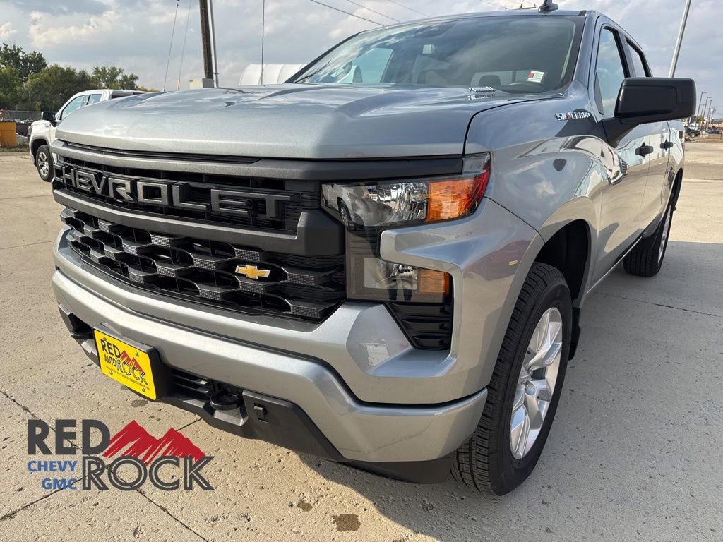 2026 Chevrolet Silverado 1500 Custom's photo