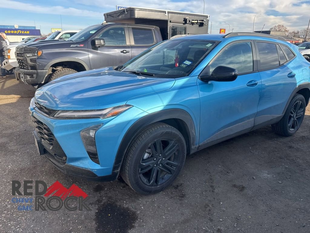 2025 Chevrolet Trax ACTIV photo 2