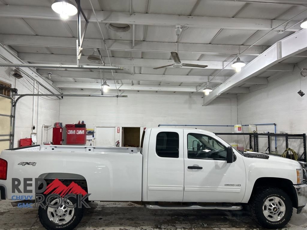 2013 Chevrolet Silverado 2500HD LT photo 4