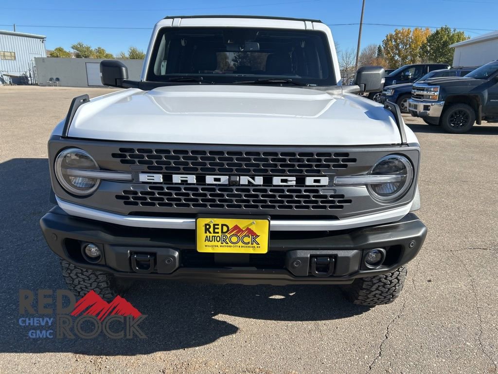 2023 Ford Bronco Base photo 2
