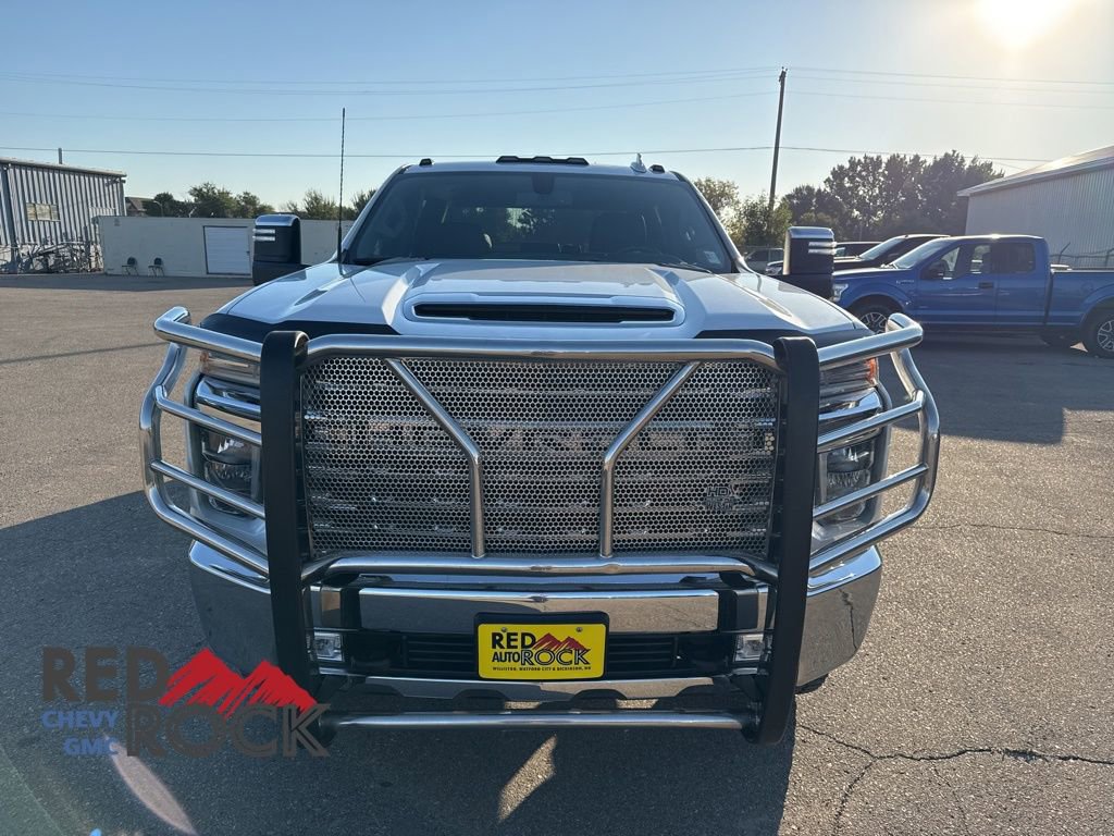 2022 Chevrolet Silverado 2500HD LTZ photo 2
