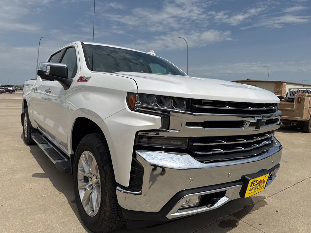 2021 Chevrolet Silverado 1500 LTZ photo 3