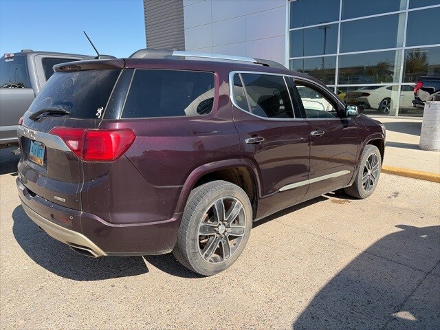 2017 Gmc Acadia Denali photo 2