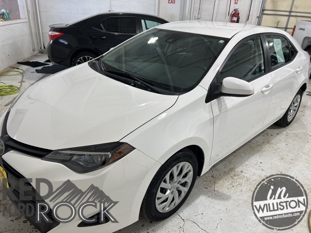 2019 Toyota Corolla LE's photo